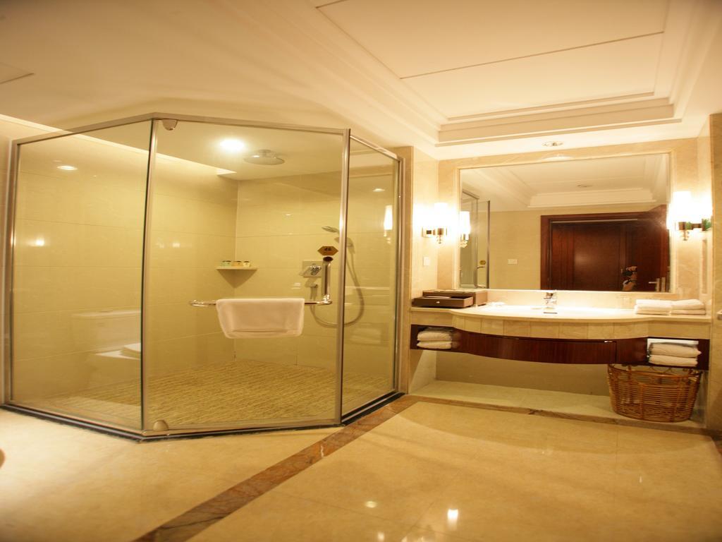 Dongguan Huilihua Hotel Exterior foto